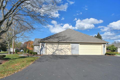 Tiny photo for 712 Stone Ridge Way, Newark, OH 43055 (MLS # 225041048)
