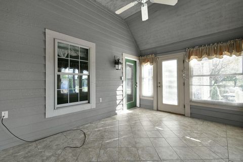 Tiny photo for 712 Stone Ridge Way, Newark, OH 43055 (MLS # 225041048)