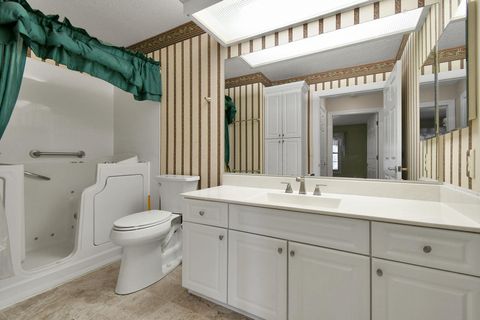 Tiny photo for 712 Stone Ridge Way, Newark, OH 43055 (MLS # 225041048)