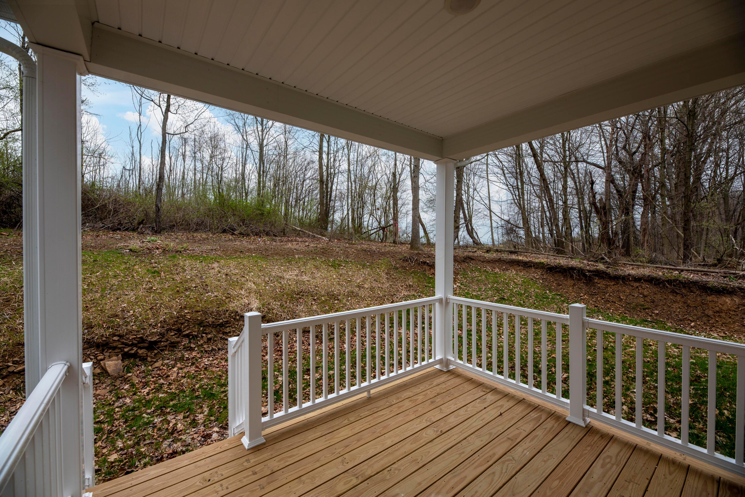 3462 Apple Valley Drive, Howard, Ohio image 8