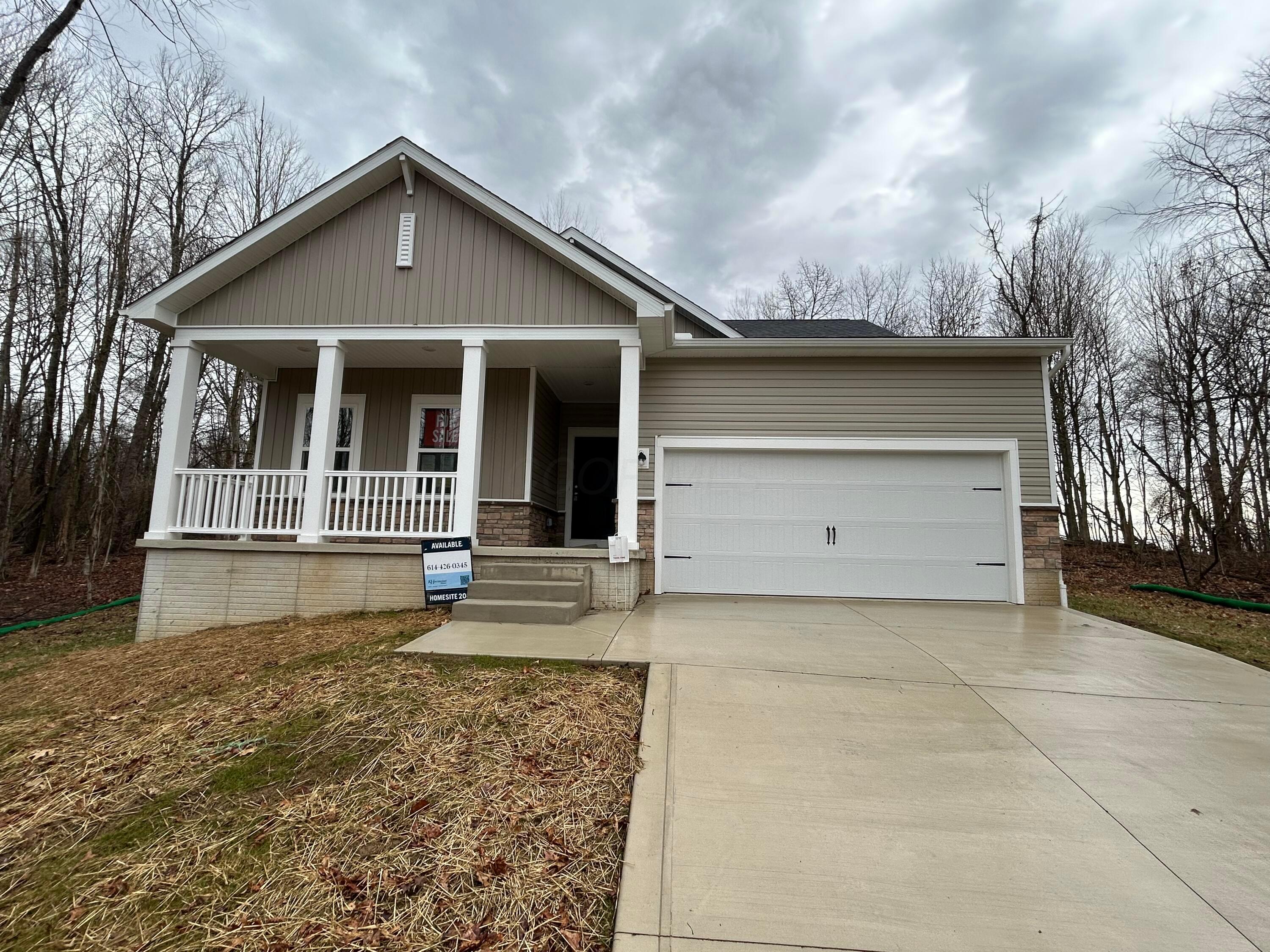 3462 Apple Valley Drive, Howard, Ohio image 1
