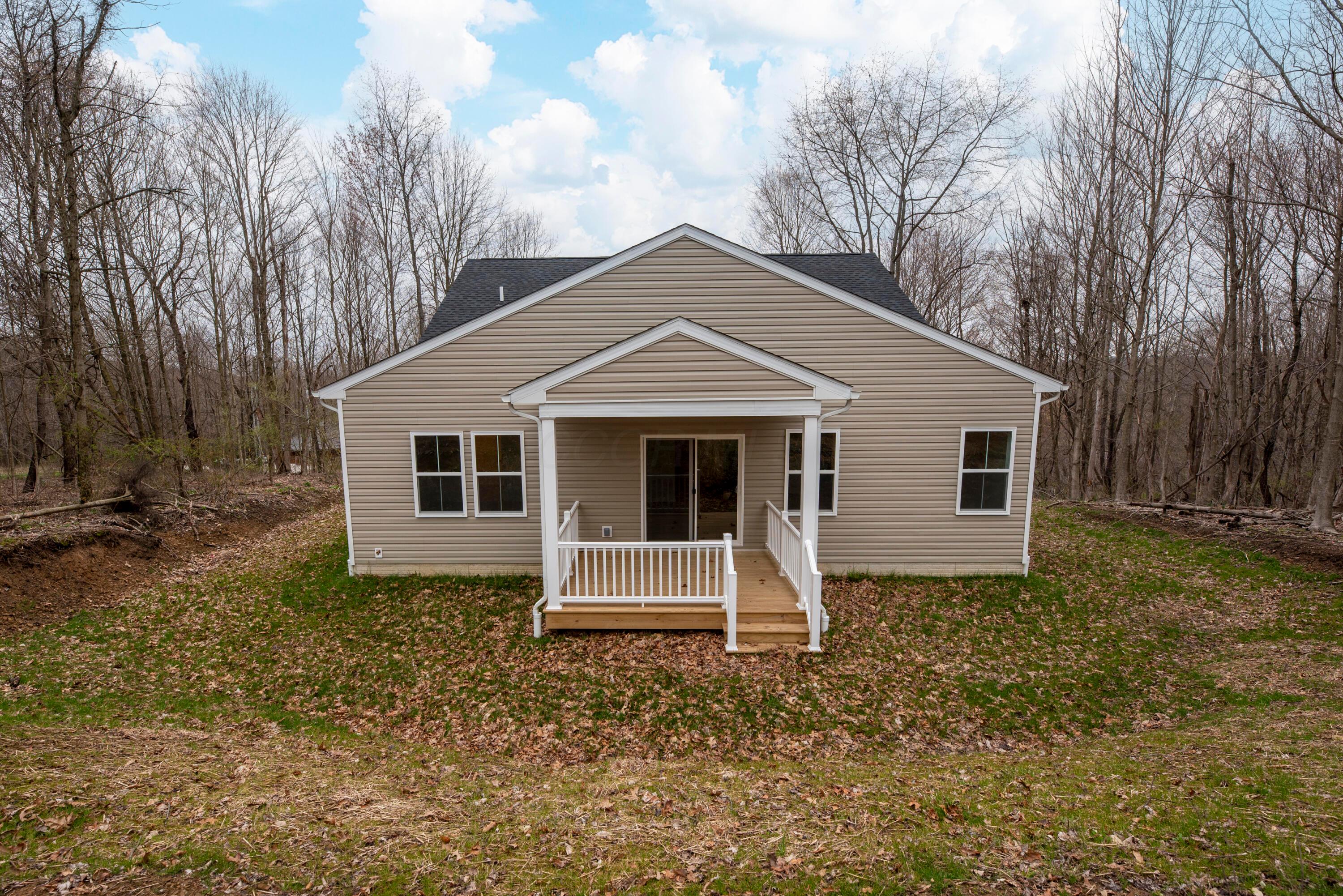 3462 Apple Valley Drive, Howard, Ohio image 6