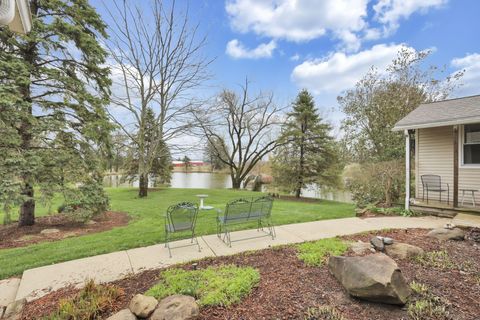 Photo of 11138 York Road SW, Baltimore, OH 43105 (MLS # 226009708)