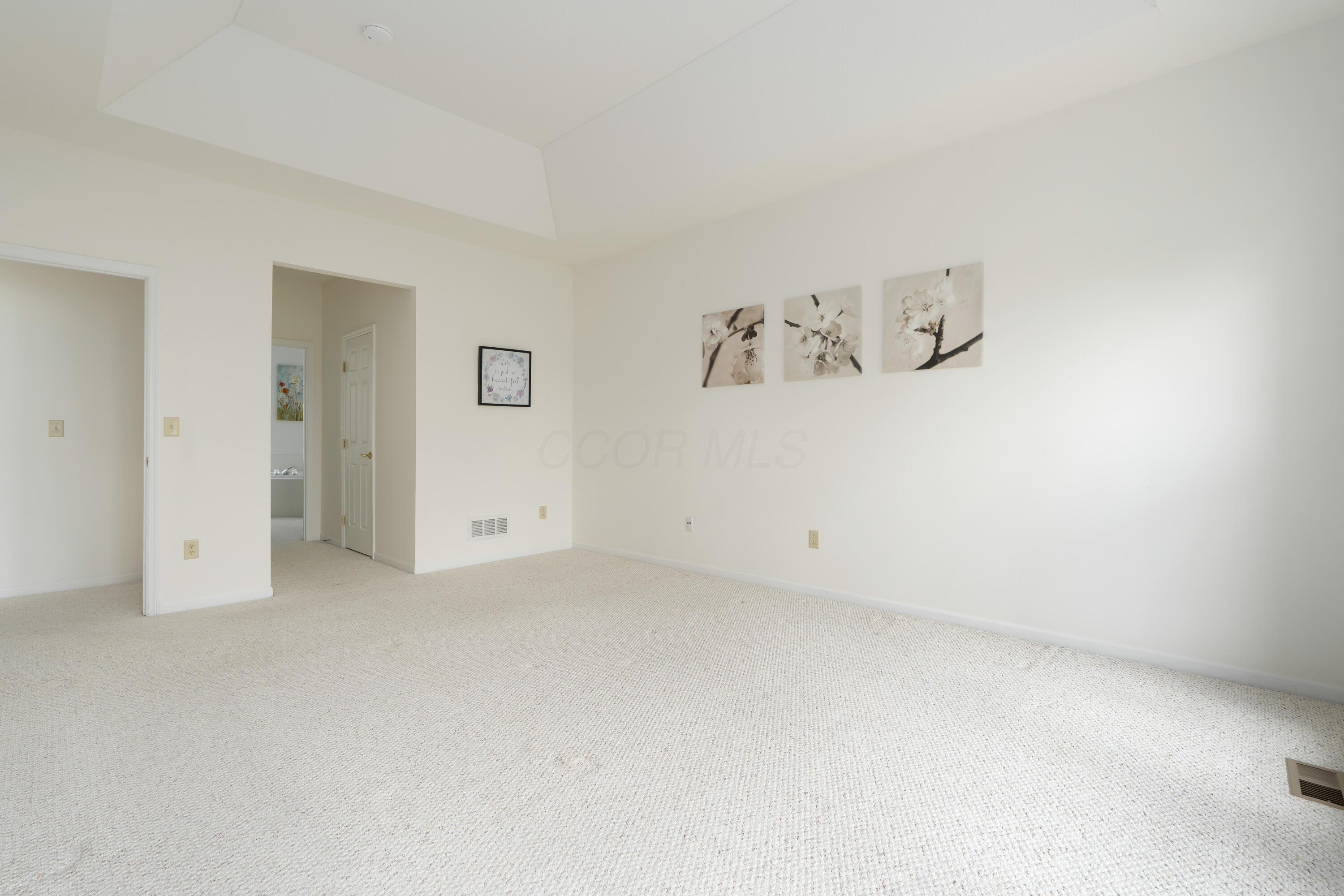 3899 Hampshire Avenue, Powell, Ohio image 21