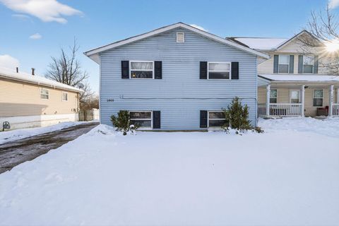Photo of 1805 E 26th Avenue, Columbus, OH 43219 (MLS # 226003747)