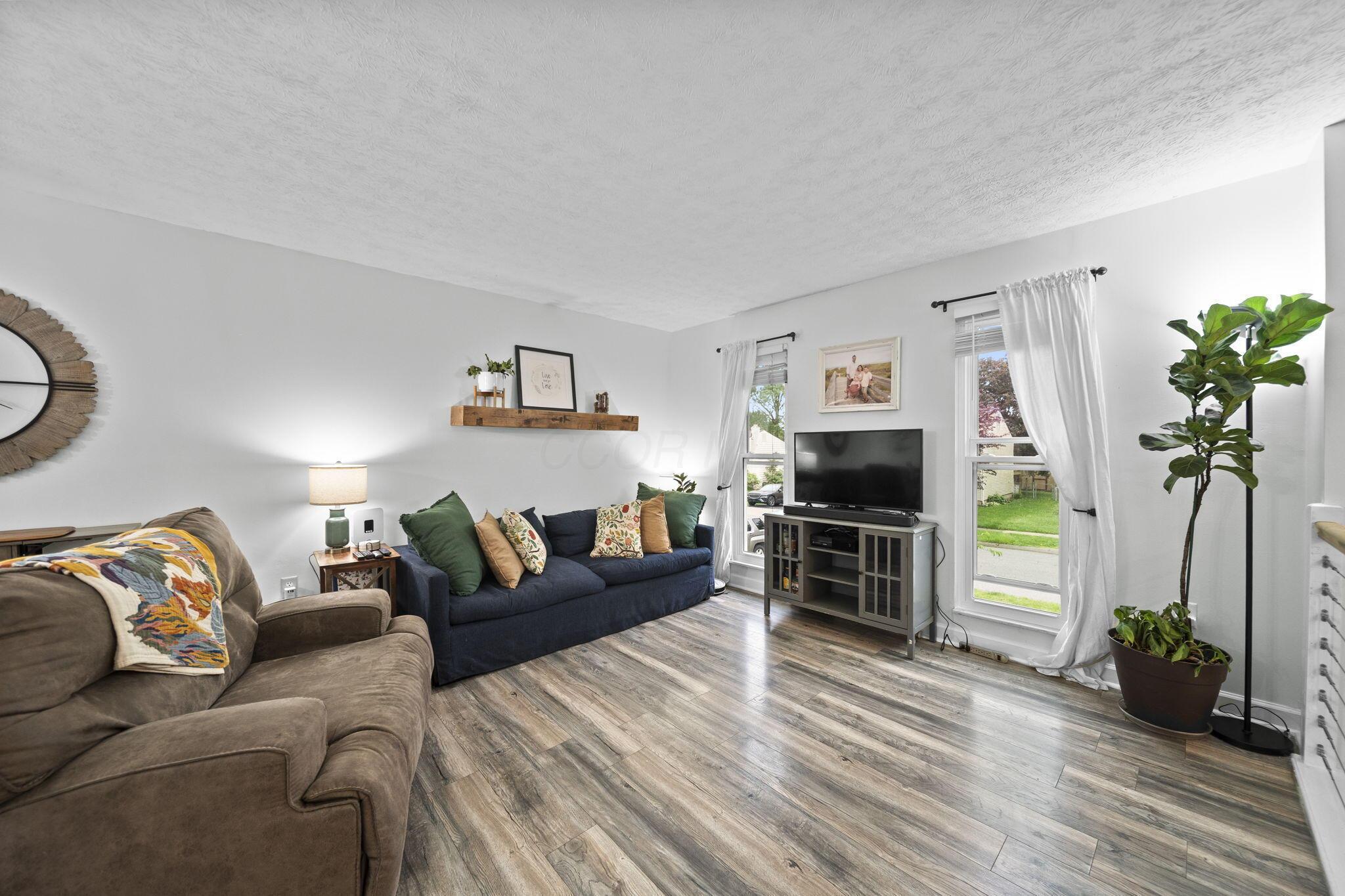 6488 Woodthrush Drive
