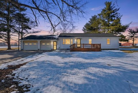 Photo of 2036 County Road 24, Marengo, OH 43334 (MLS # 226004254)