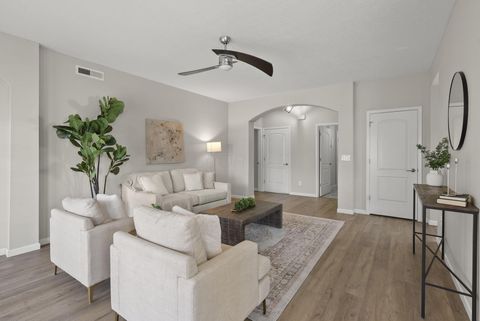 Tiny photo for 5901 Blackbird Way, Lewis Center, OH 43035 (MLS # 225045566)