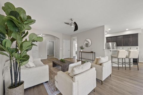 Tiny photo for 5901 Blackbird Way, Lewis Center, OH 43035 (MLS # 225045566)