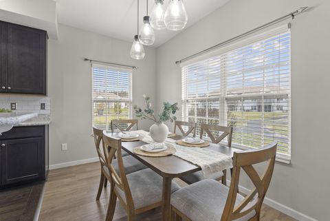 Tiny photo for 5901 Blackbird Way, Lewis Center, OH 43035 (MLS # 225045566)