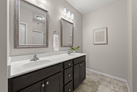 Tiny photo for 5901 Blackbird Way, Lewis Center, OH 43035 (MLS # 225045566)