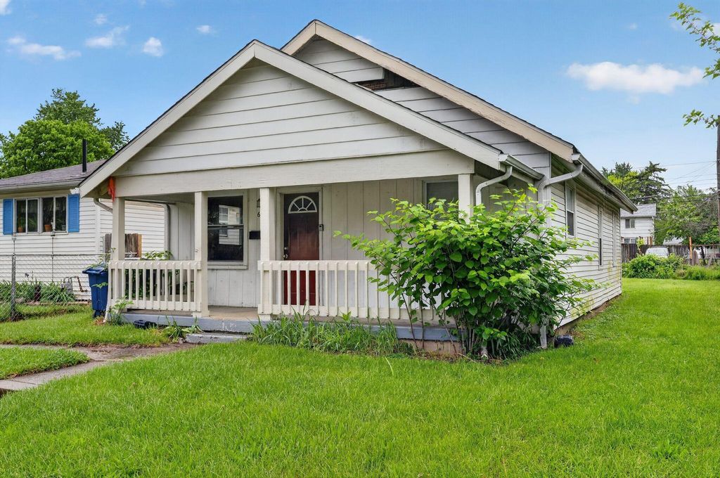 Photo of 679 Dexter Avenue, Columbus, OH 43204 (MLS # 226017335)