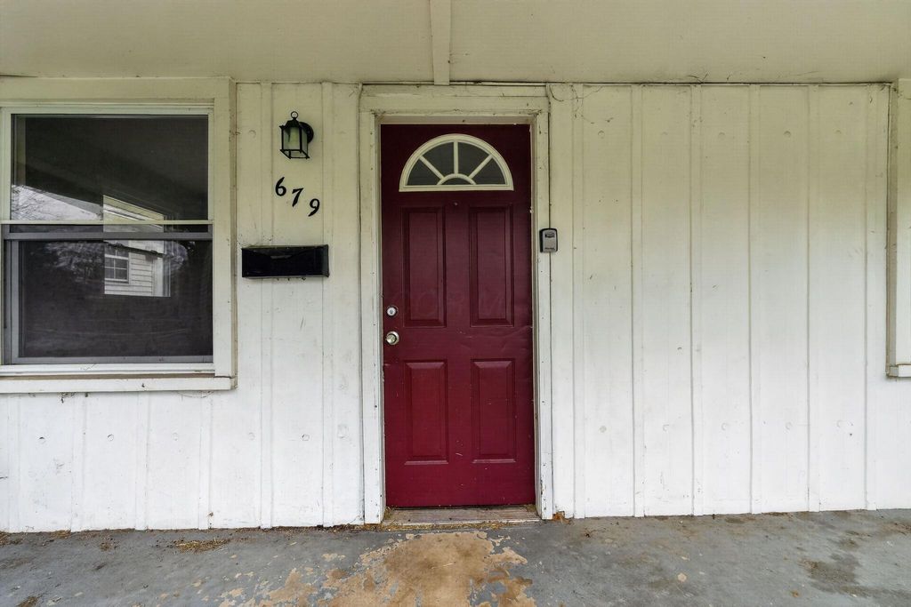 Photo of 679 Dexter Avenue, Columbus, OH 43204 (MLS # 226017335)