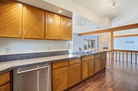 Tiny photo for 900 Amity Road, Galloway, OH 43119 (MLS # 225041008)