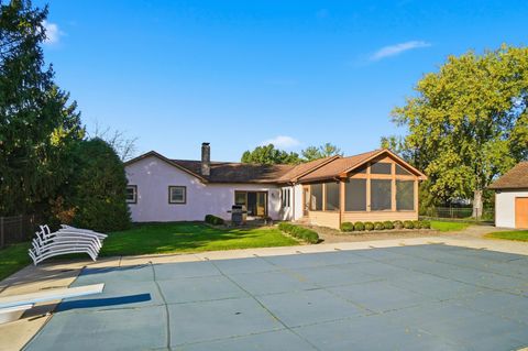 Tiny photo for 900 Amity Road, Galloway, OH 43119 (MLS # 225041008)