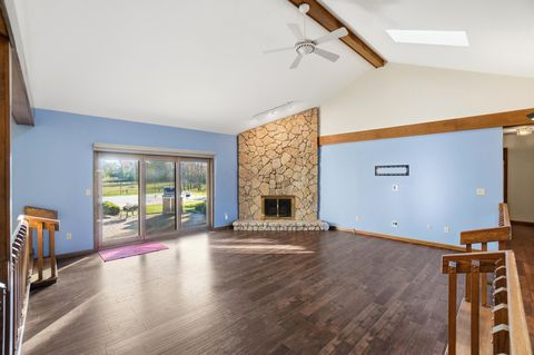 Tiny photo for 900 Amity Road, Galloway, OH 43119 (MLS # 225041008)