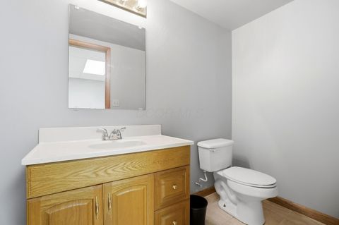 Tiny photo for 900 Amity Road, Galloway, OH 43119 (MLS # 225041008)