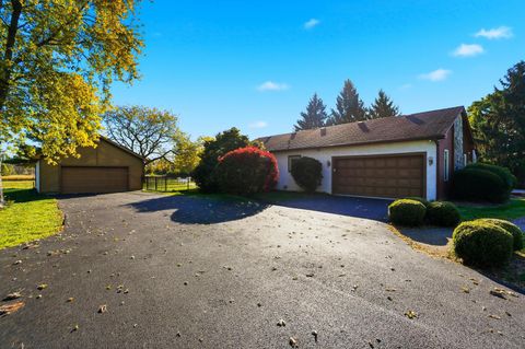 Tiny photo for 900 Amity Road, Galloway, OH 43119 (MLS # 225041008)