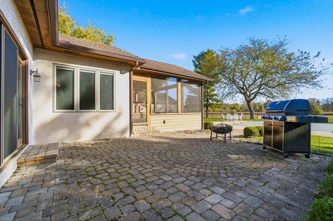 Tiny photo for 900 Amity Road, Galloway, OH 43119 (MLS # 225041008)