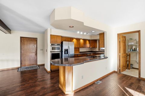 Tiny photo for 900 Amity Road, Galloway, OH 43119 (MLS # 225041008)