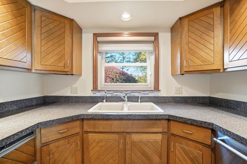 Tiny photo for 900 Amity Road, Galloway, OH 43119 (MLS # 225041008)