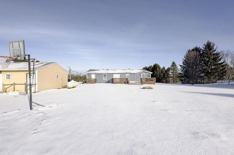 Tiny photo for 3043 Dutch Lane Road NW, Johnstown, OH 43031 (MLS # 226000613)