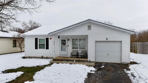 Photo of 312 Sherman Avenue, London, OH 43140 (MLS # 225045002)