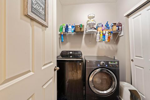 Tiny photo for 687 Wintergreen Way, Lewis Center, OH 43035 (MLS # 225042095)