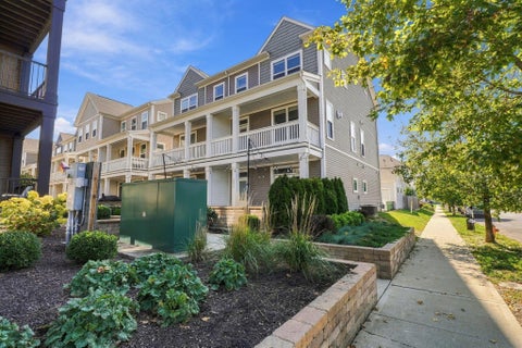 Photo of 1257 Cromartie Lane, Columbus, OH 43201 (MLS # 226040038)