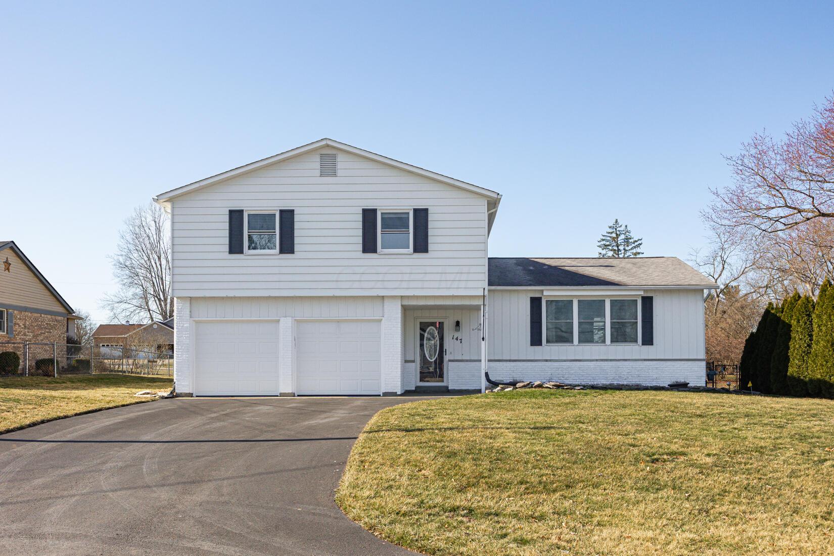 147 Dartmouth Road, Hebron, Ohio image 1