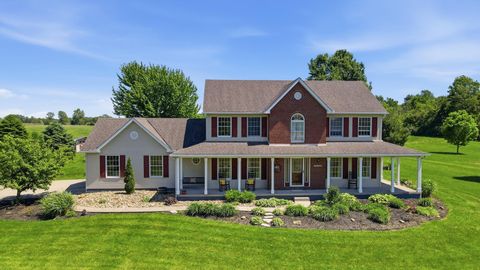 Photo of 3381 York Road SW, Pataskala, OH 43062 (MLS # 226018046)