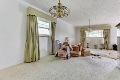 Tiny photo for 2992 Fairwood Avenue, Columbus, OH 43207 (MLS # 226039585)
