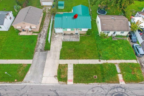Tiny photo for 2992 Fairwood Avenue, Columbus, OH 43207 (MLS # 226039585)