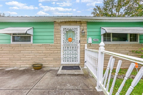 Tiny photo for 2992 Fairwood Avenue, Columbus, OH 43207 (MLS # 226039585)