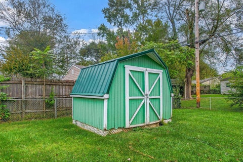 Tiny photo for 2992 Fairwood Avenue, Columbus, OH 43207 (MLS # 226039585)