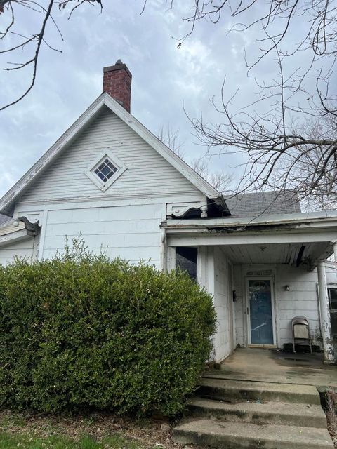 Photo of 1023 S Main Street, Washington Court House, OH 43160 (MLS # 226010886)