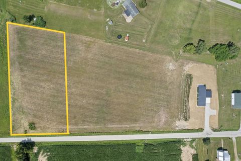 Photo of 0 County Road 21 Tract 1 #Tract 1, Ashley, OH 43003 (MLS # 225028203)