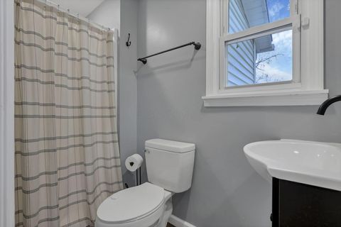 Tiny photo for 392 Arlington Avenue, Newark, OH 43055 (MLS # 225045180)