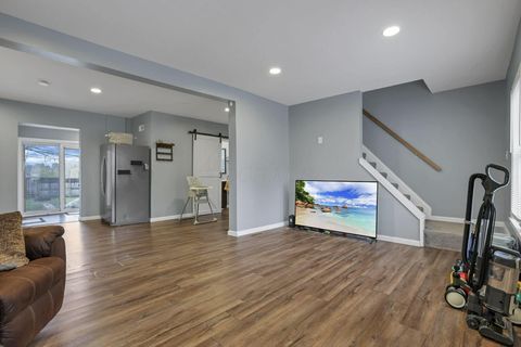 Tiny photo for 392 Arlington Avenue, Newark, OH 43055 (MLS # 225045180)