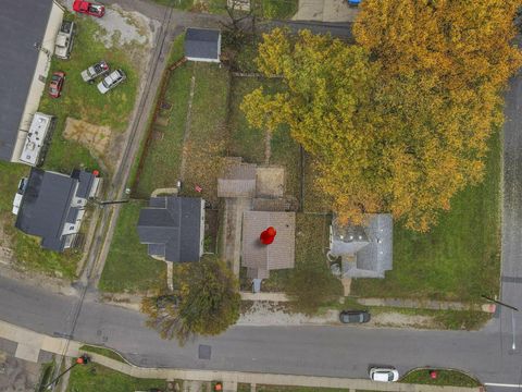 Tiny photo for 392 Arlington Avenue, Newark, OH 43055 (MLS # 225045180)