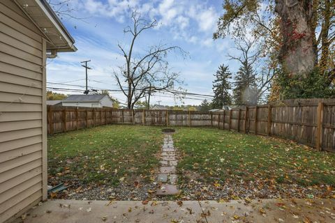 Tiny photo for 392 Arlington Avenue, Newark, OH 43055 (MLS # 225045180)