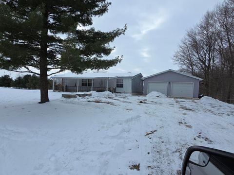 Photo of 7598 County Road 40, Mount Gilead, OH 43338 (MLS # 226003794)