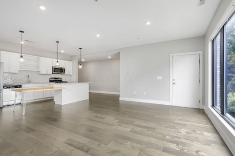 Tiny photo for 1020 Pennsylvania Avenue, Columbus, OH 43201 (MLS # 226035975)