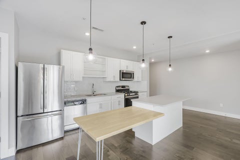 Tiny photo for 1020 Pennsylvania Avenue, Columbus, OH 43201 (MLS # 226035975)