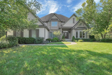 Photo of 1551 Riverwood Lane, Powell, OH 43065 (MLS # 226033474)