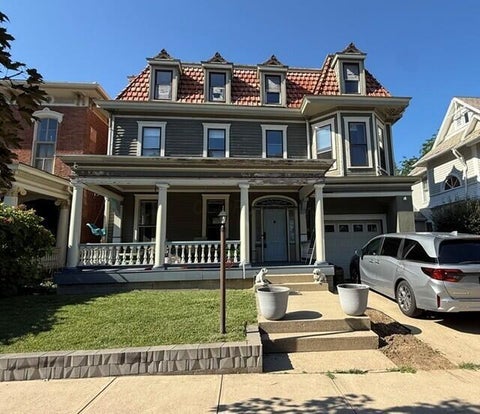 Tiny photo for 207 E Wheeling Street, Lancaster, OH 43130 (MLS # 226029322)