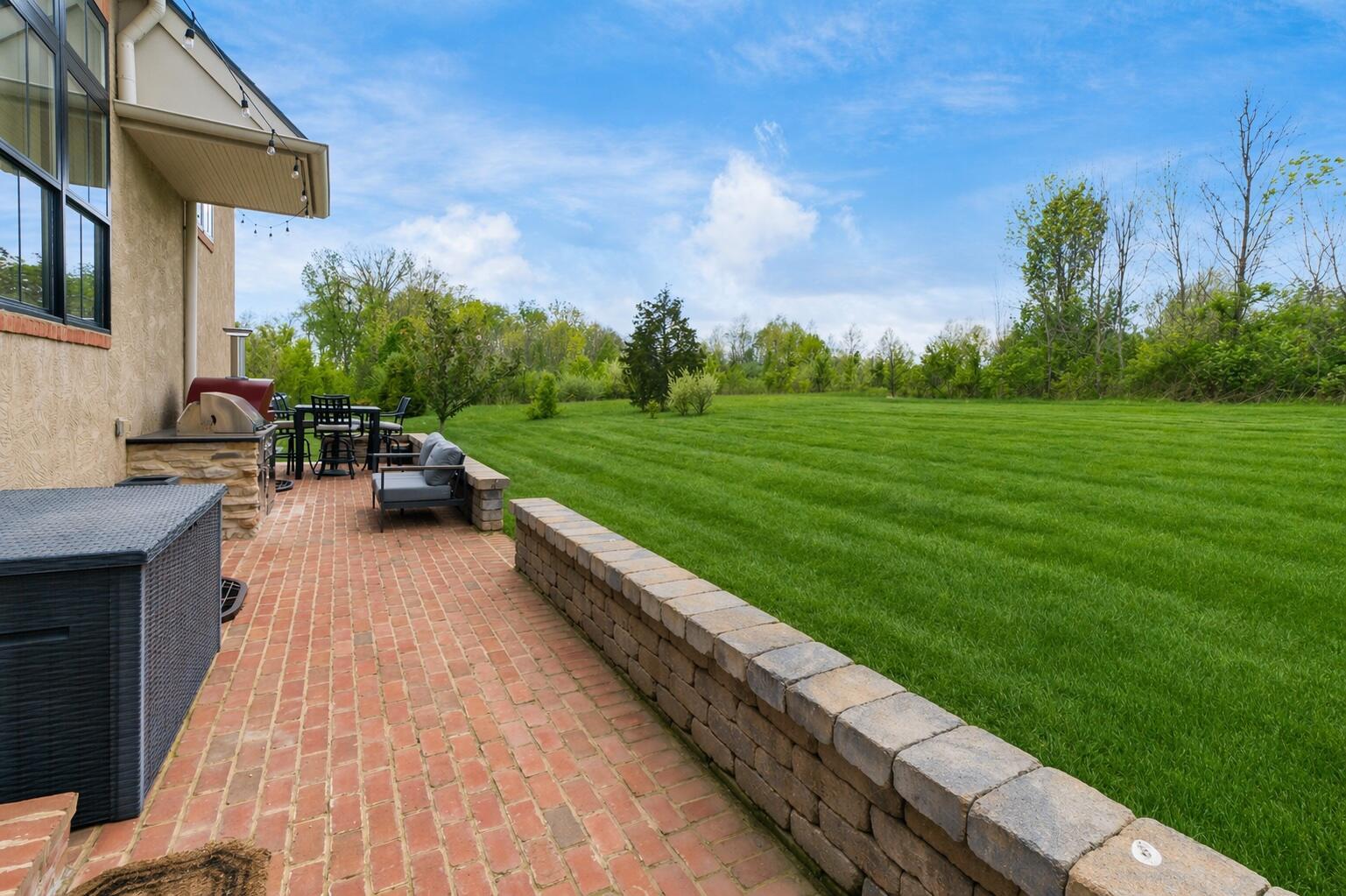 Dublin, Ohio, 43017, United States, 4 Bedrooms Bedrooms, ,4 BathroomsBathrooms,Residential,Active,2043802