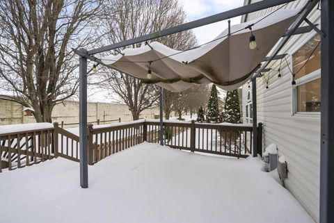 Tiny photo for 176 Knights Bridge Drive E, Pickerington, OH 43147 (MLS # 226000029)