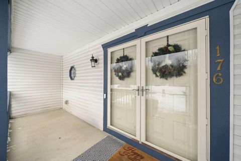 Tiny photo for 176 Knights Bridge Drive E, Pickerington, OH 43147 (MLS # 226000029)