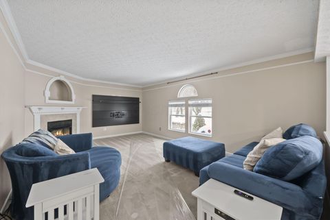 Tiny photo for 176 Knights Bridge Drive E, Pickerington, OH 43147 (MLS # 226000029)